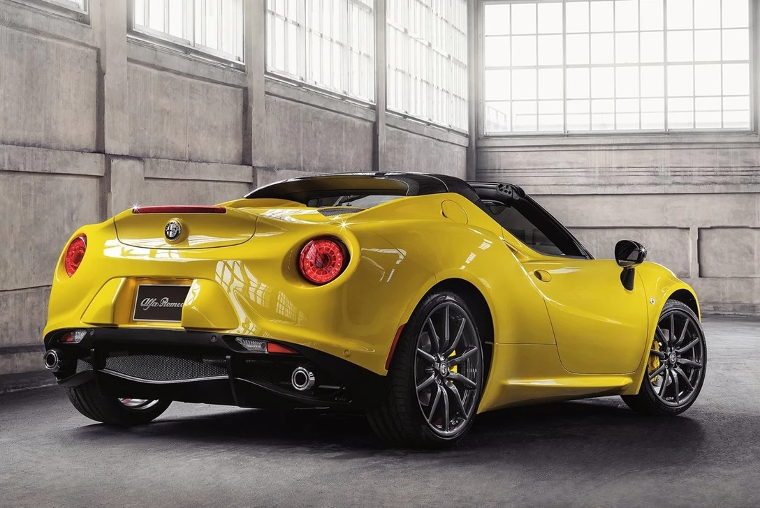 אלפא 4C קופה וספיידר