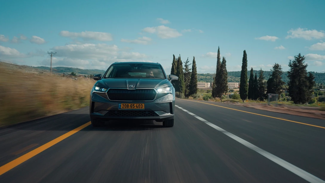 1681651-Hyundai IONIQ 5 vs Skoda Enyaq vs KIA EV6 vs TOYOTA BZ4X - 2023.02_16_23_16.Still216 copy.jpg