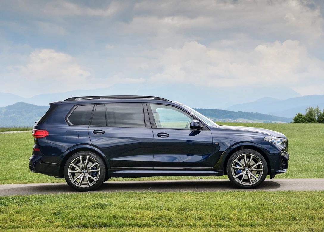 1650834-BMW-X7_M50i-2020-1600-10.jpg