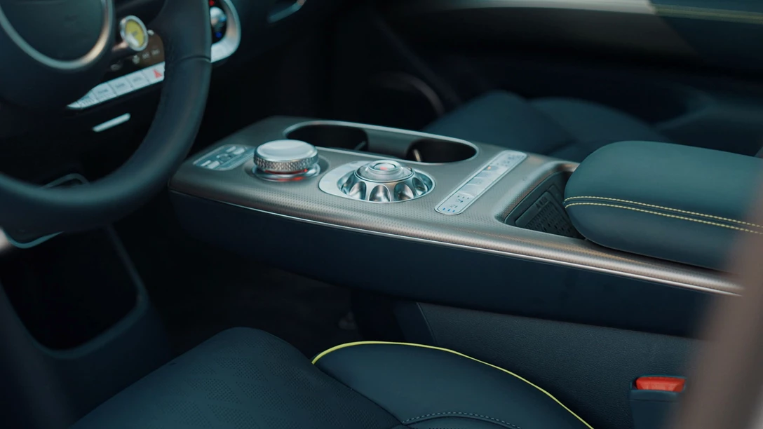 1679038-אוטו השנה 2023.02_25_21_04.Still102 copy.jpg