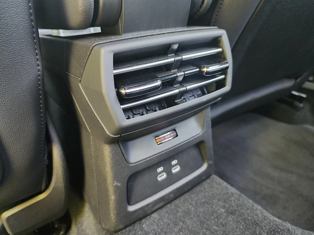 1702057-A3AUDI (36).jpg