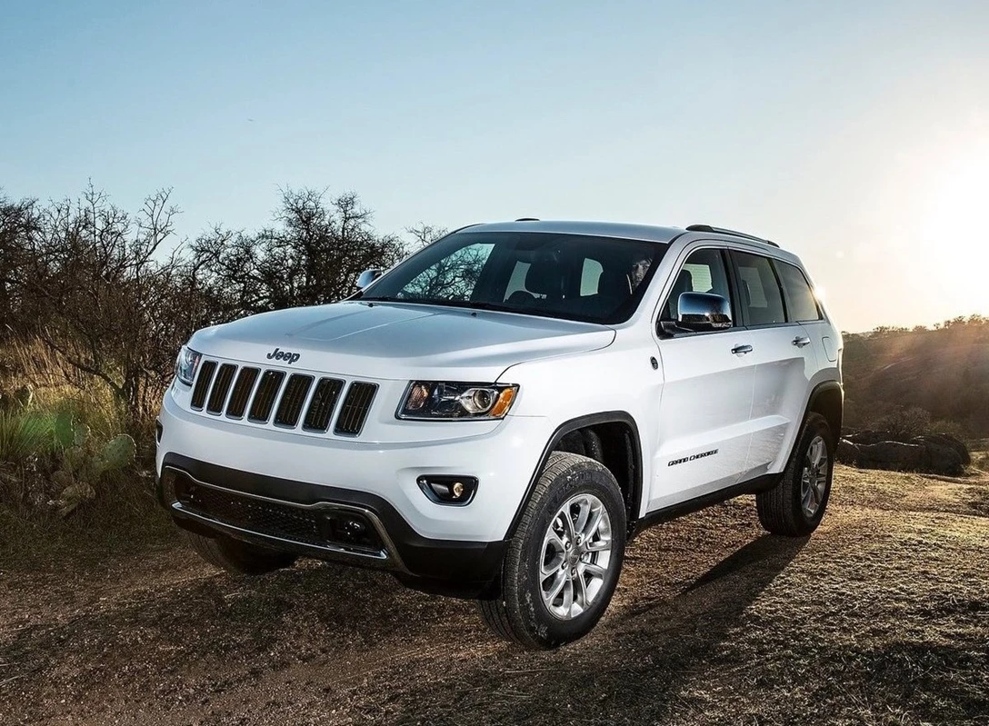 1658545-Jeep-Grand_Cherokee-2016-01.jpg