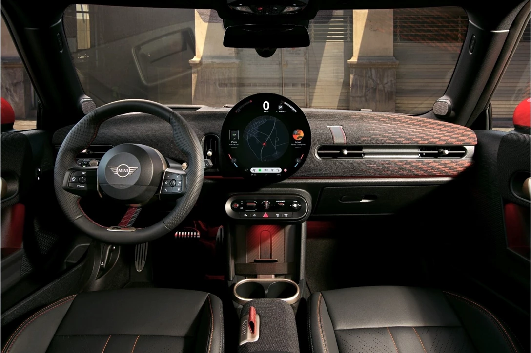 1704109-Mini-Cooper-2024-18.jpg
