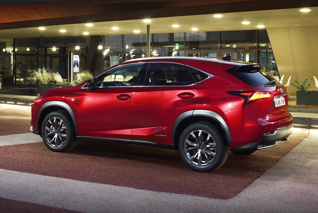 1590302-lexus-nx-fsp-17-dpl-2014.jpg