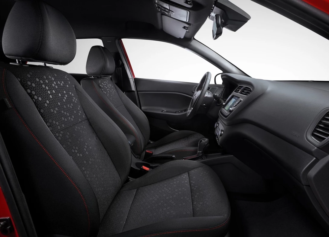 1640408-Hyundai-i20-2020-06.jpg