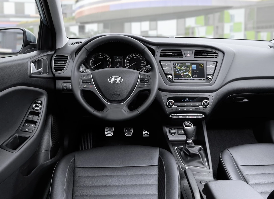 1640505-Hyundai-i20-2016-08.jpg