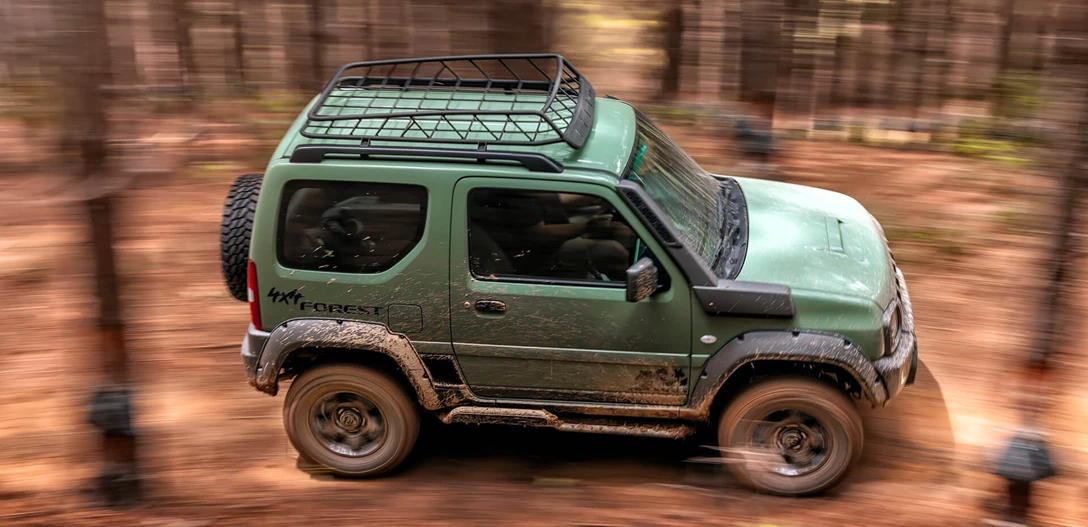 1664928-Suzuki-Jimny-12.jpg