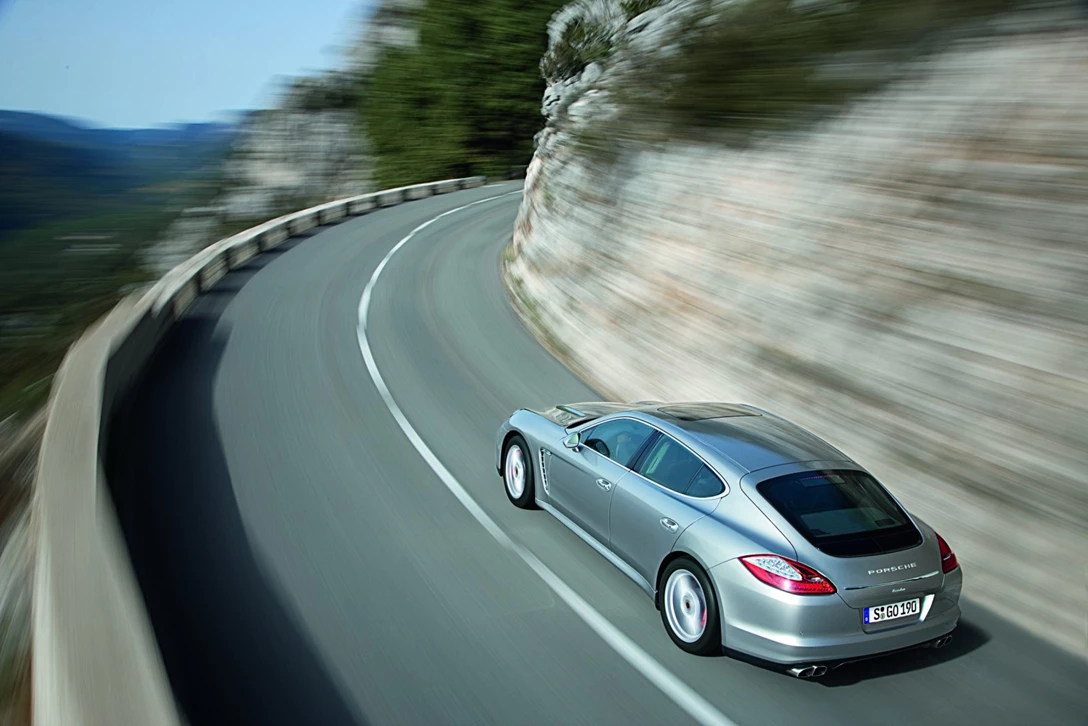 פורשה פאנאמרה