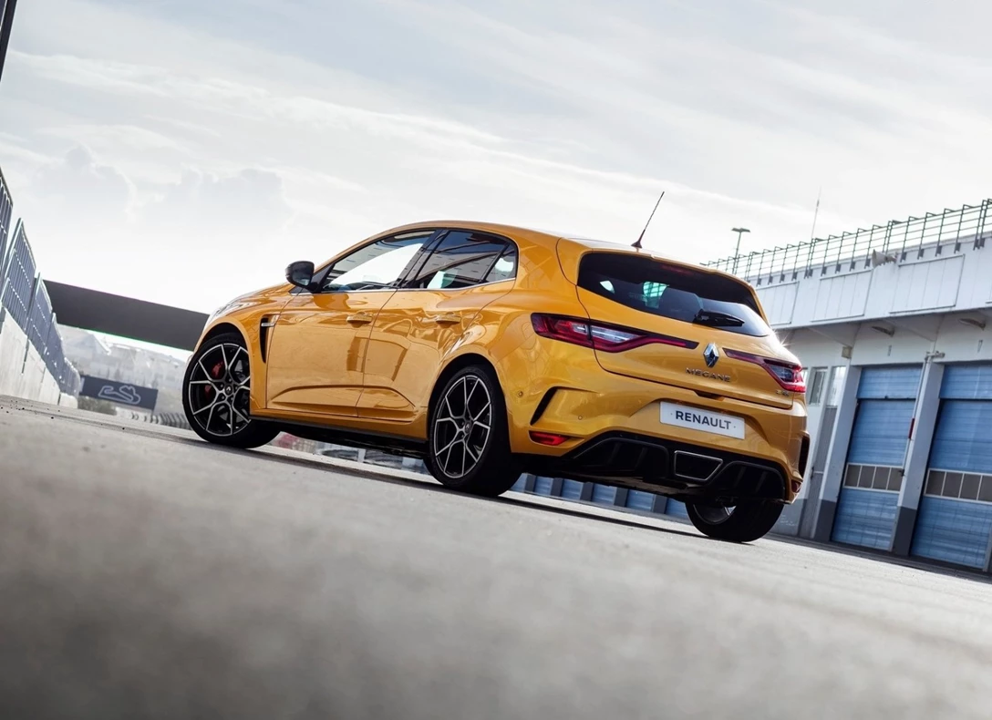 1660756-Renault-Megane_RS_Trophy-2022-02.jpg