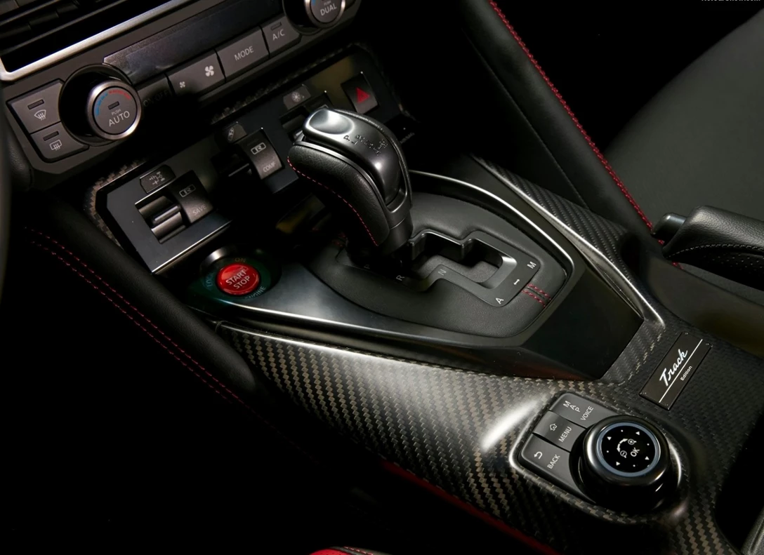 1670721-Nissan-GT-R_Track_Edition-07.jpg