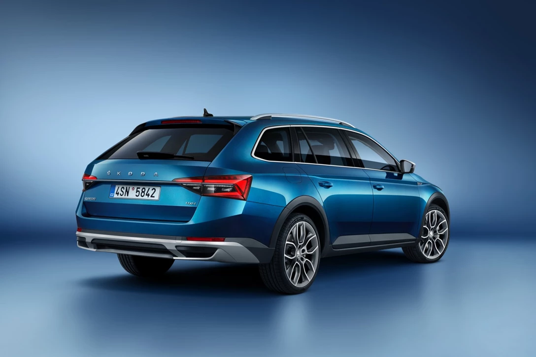 1616845-_SUPERB_SCOUT (5).jpg