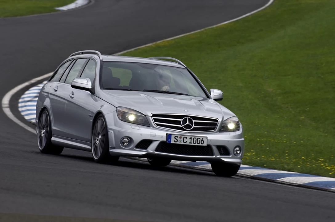 מרצדס C63 AMG