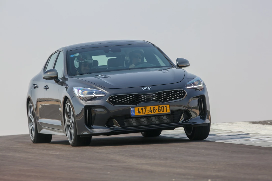 1611119-kia-180903-093.jpg