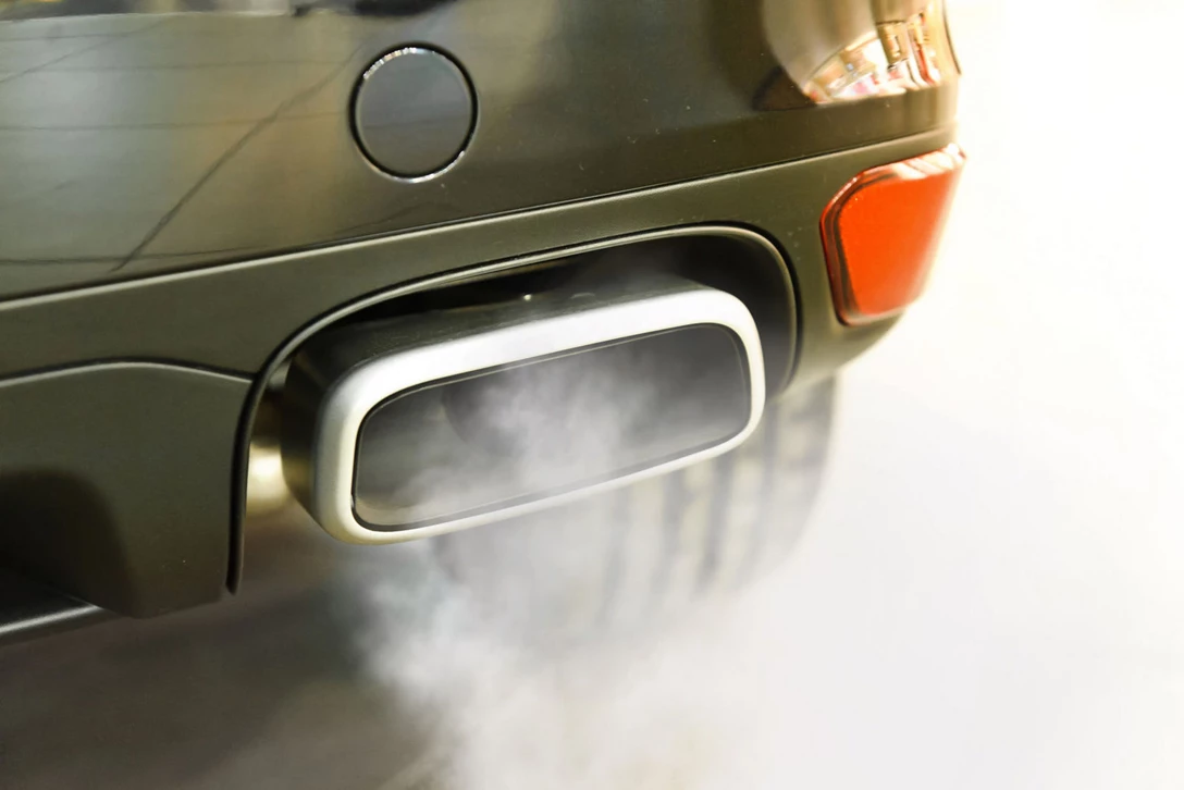 1606516-GEM Motoring Assist car exhaust.jpg