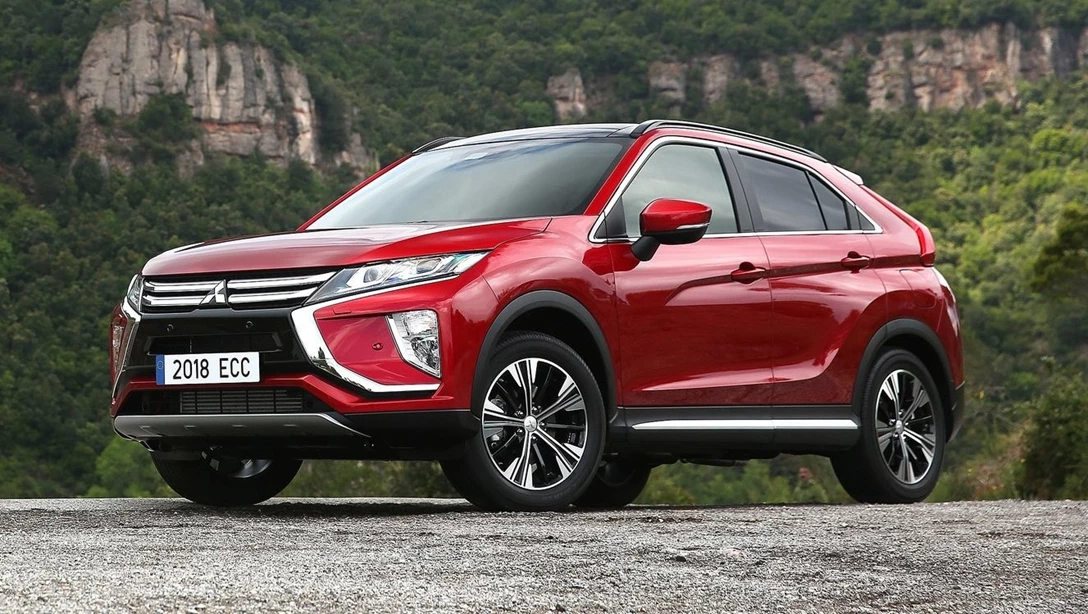 1689048-Mitsubishi-Eclipse_Cross-2018-1600-03.jpg