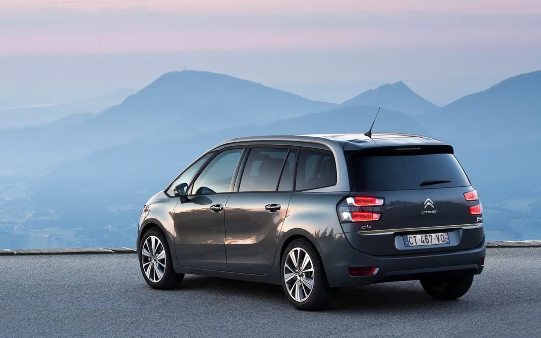 1687640-Citroen-Grand_C4_Picasso-2014-1600-08.jpg
