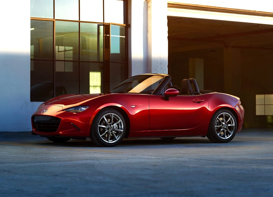1690556-Mazda-MX-5-2016-00.jpg