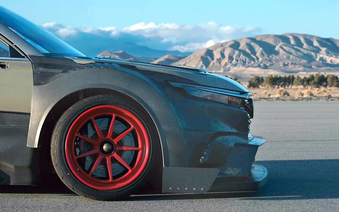 1678413-02 Honda CR-V Hybrid Racer Project.jpg