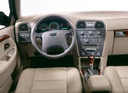 1603876-Volvo-V40-1998-2004-3.jpg
