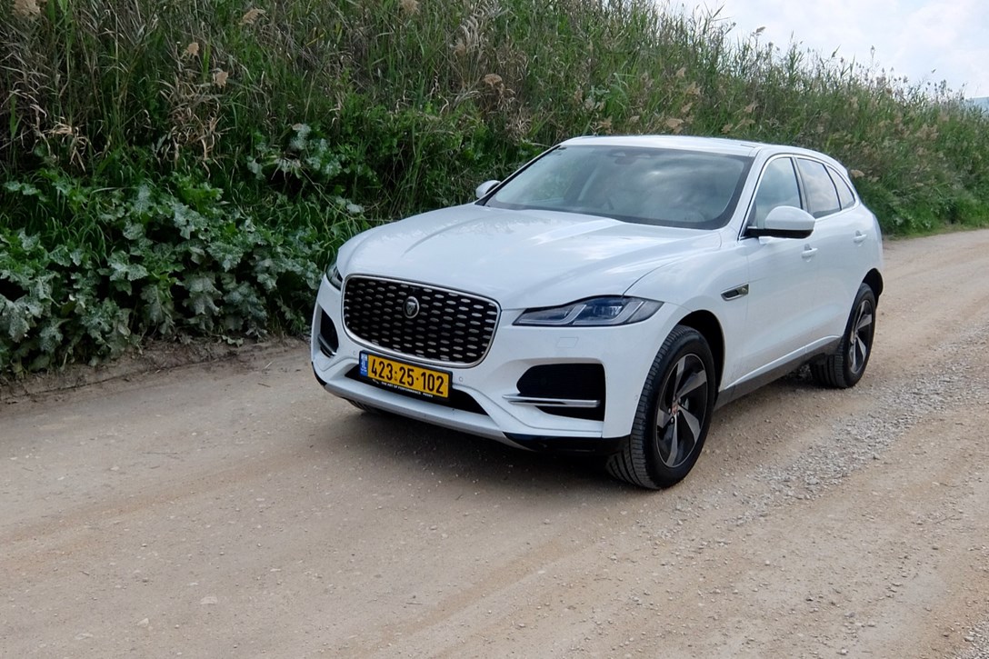 1641933-יגואר F פייס  - 8.jpeg