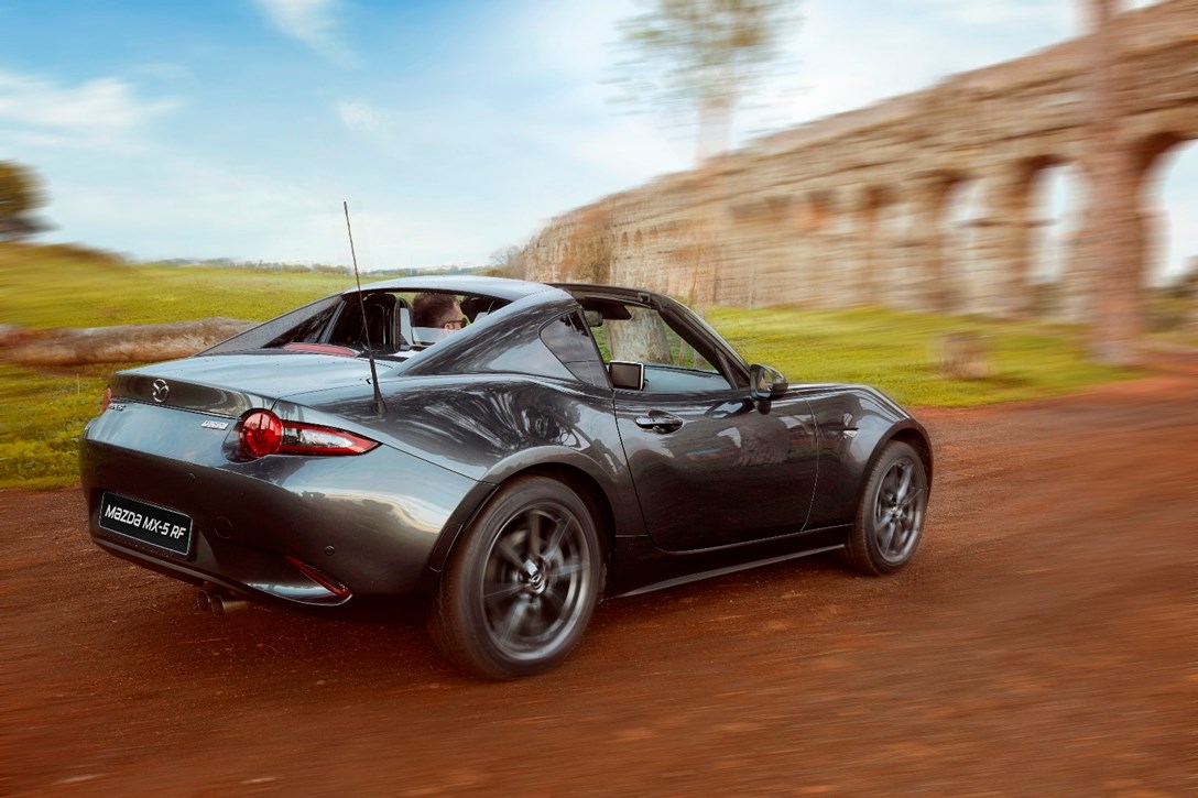 1596927-מאזדה MX-5 RF (6).jpeg