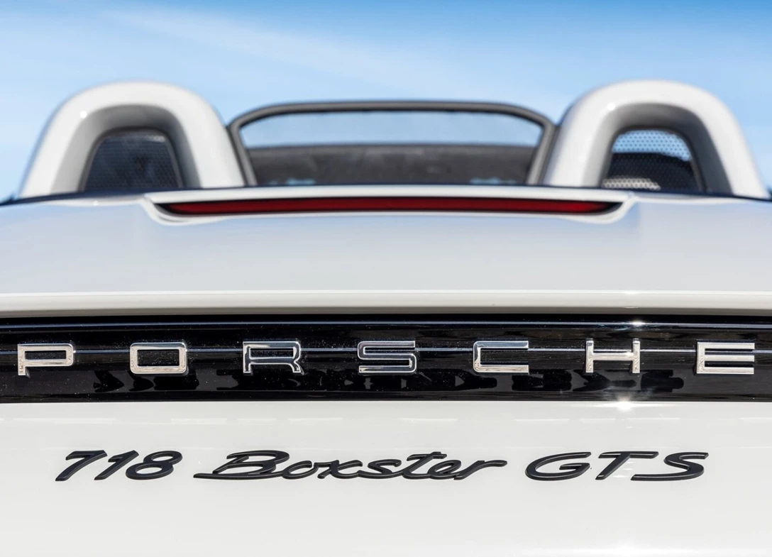 1699871-Porsche-718-Boxster-2024-14.jpg