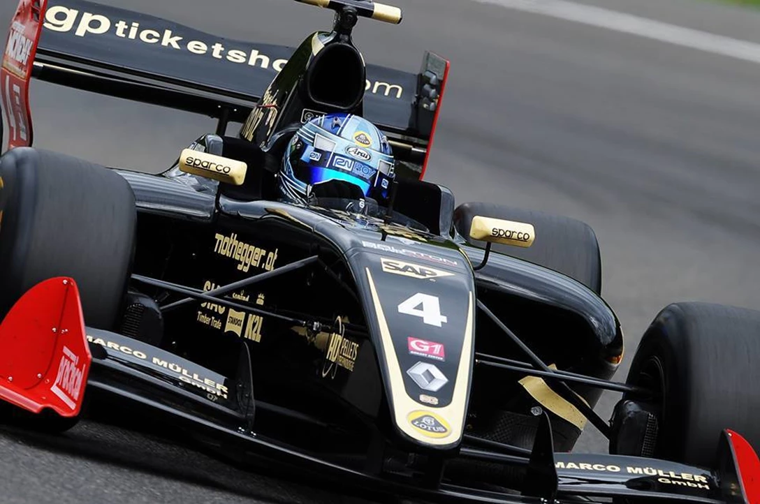 1594359-רוי בספא.jpg