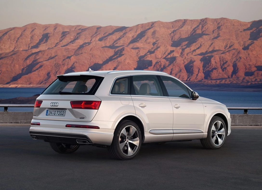 1648401-Audi-Q7-2019-04.jpg
