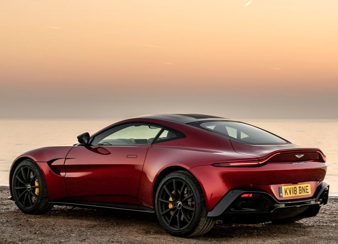 1682168-Aston_Martin-Vantage-2023-02.jpg