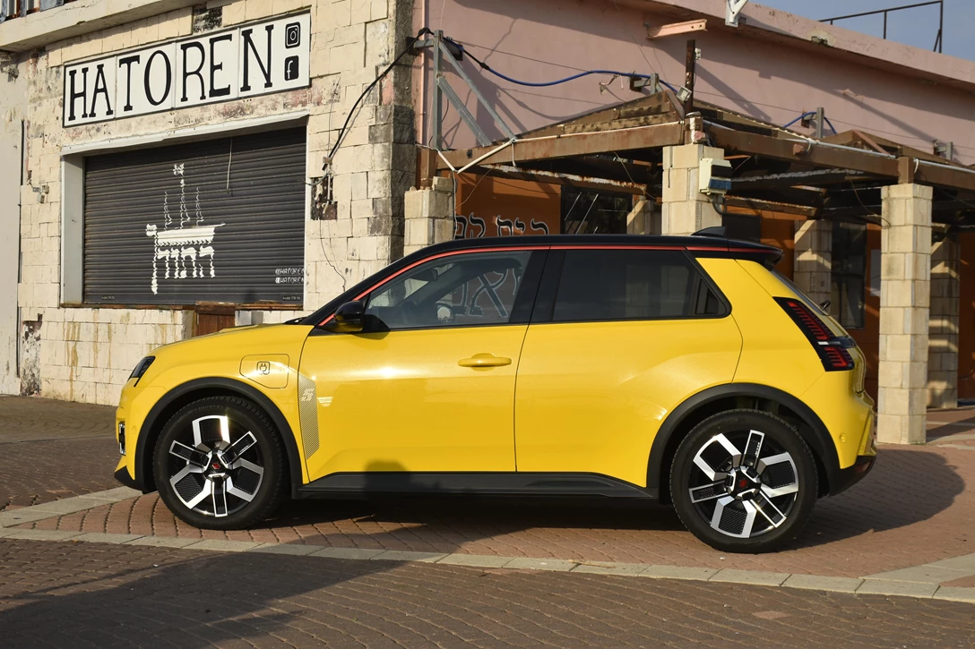 _DSC0251-min.jpg (1)