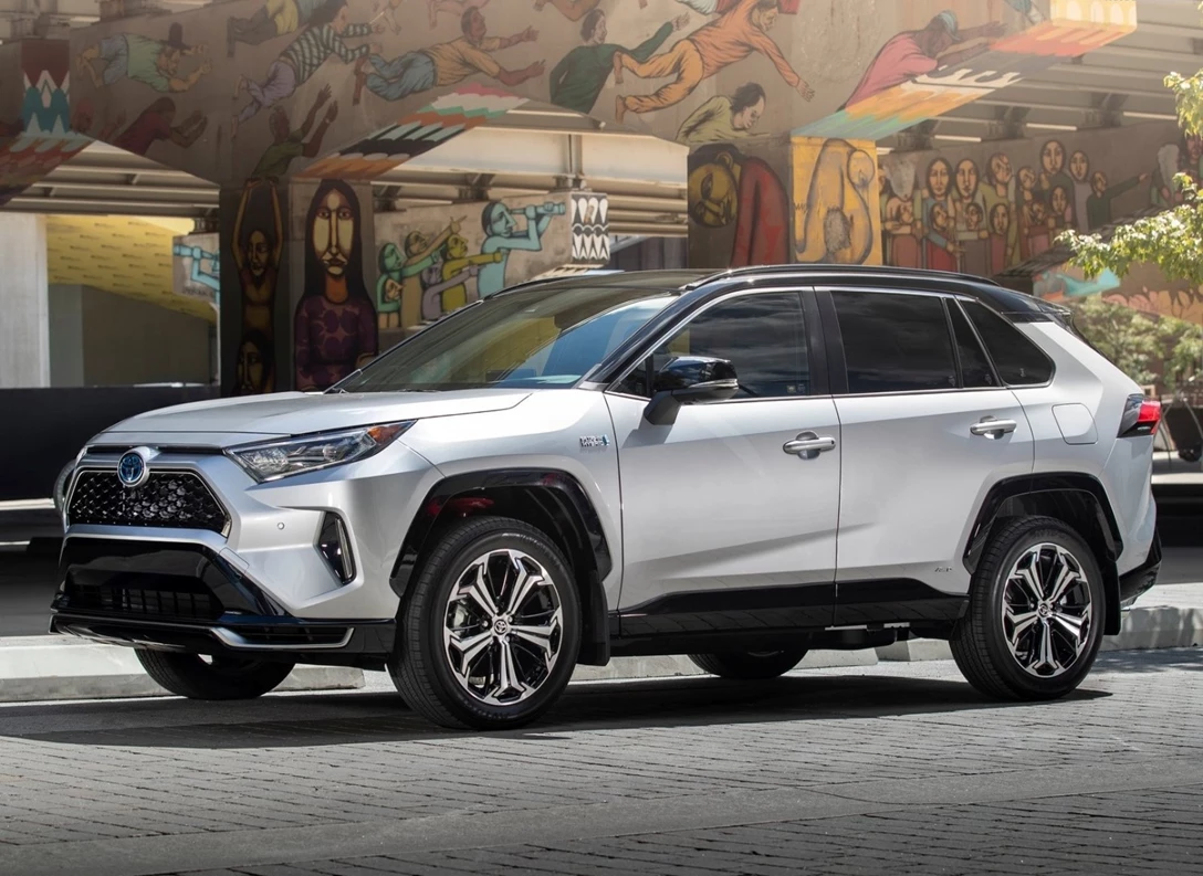 1659906-Toyota-RAV4_Hybrid-2022-05.jpg