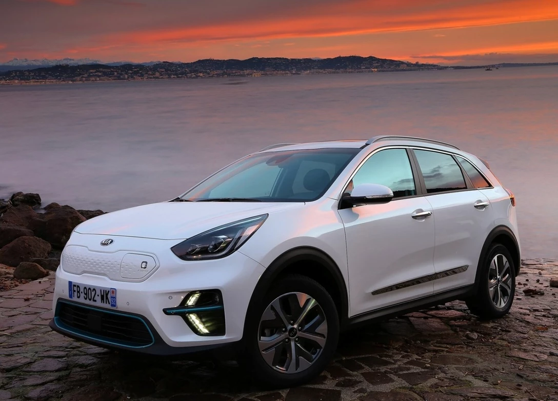 1680607-Kia-Niro-2021-fl-04.jpg