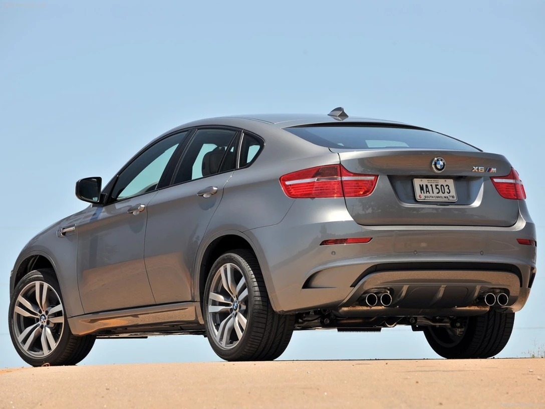 1592868-BMW-X6_M 2.jpg