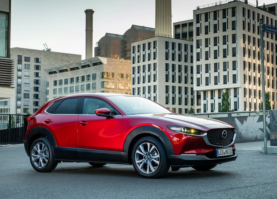 1639101-Mazda-CX-30-2020-03.jpg