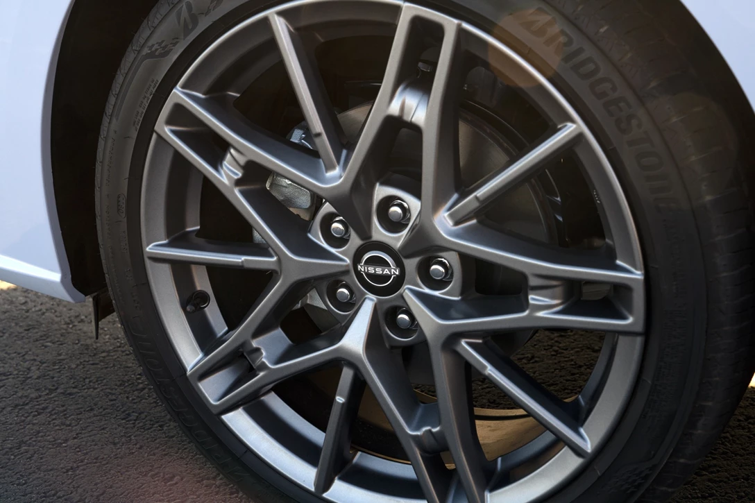 1661908-2023 Nissan Altima-5.jpg