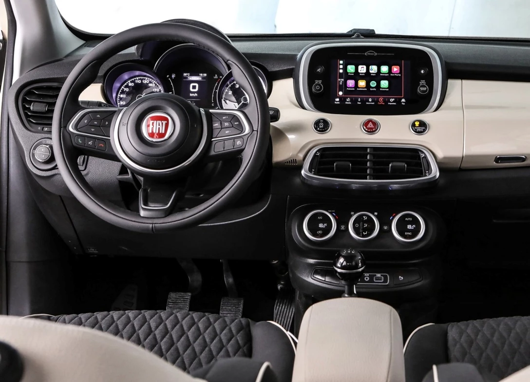 1687828-Fiat-500X-2019-06.jpg