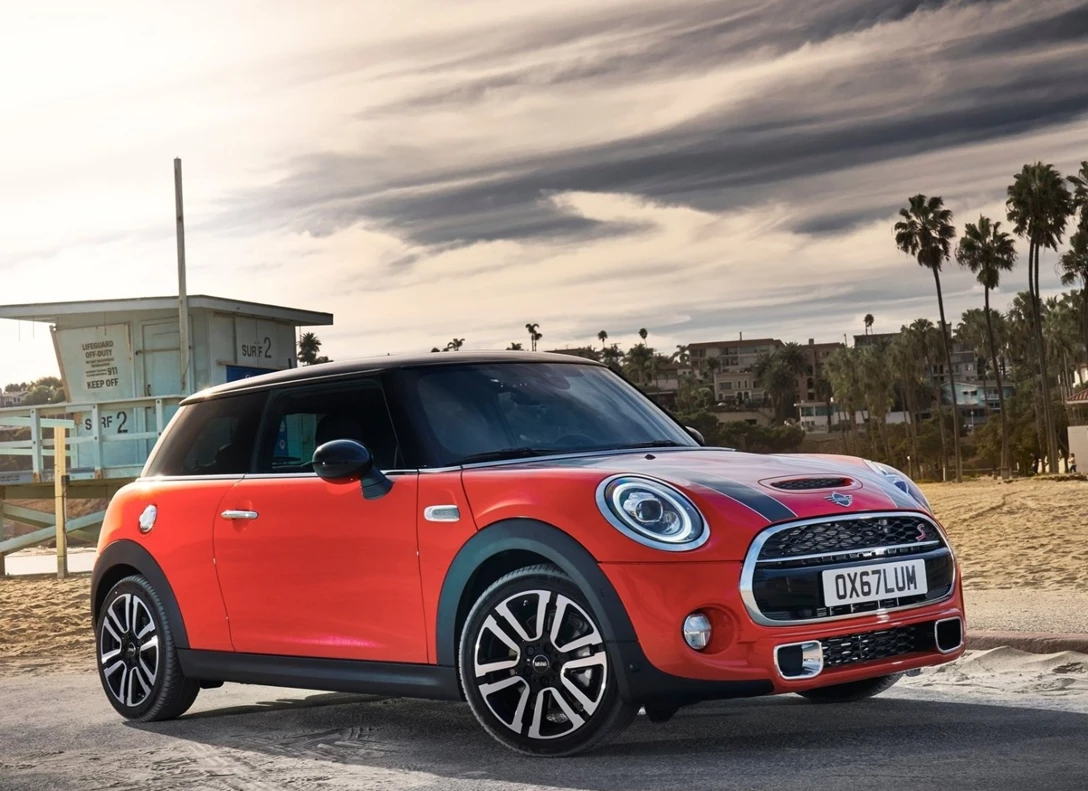 1650116-Mini-Cooper-2019-01.jpg