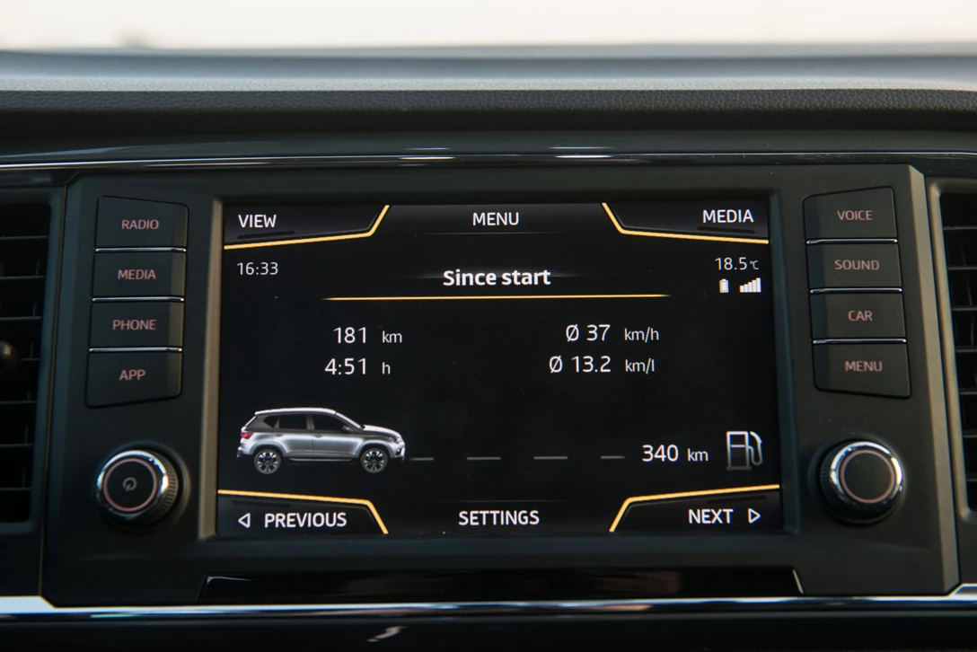 1584079-by benny doutsh-51.jpg