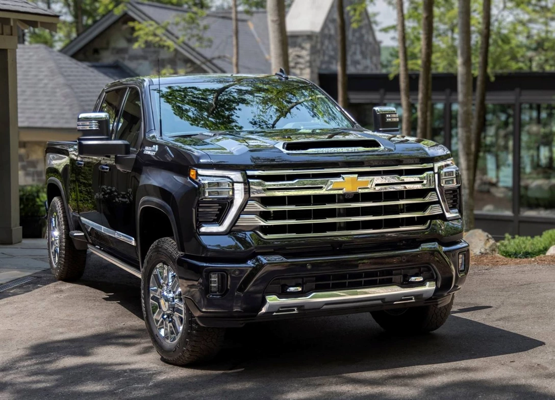 1699354-Chevrolet-Silverado-2024-01.jpg