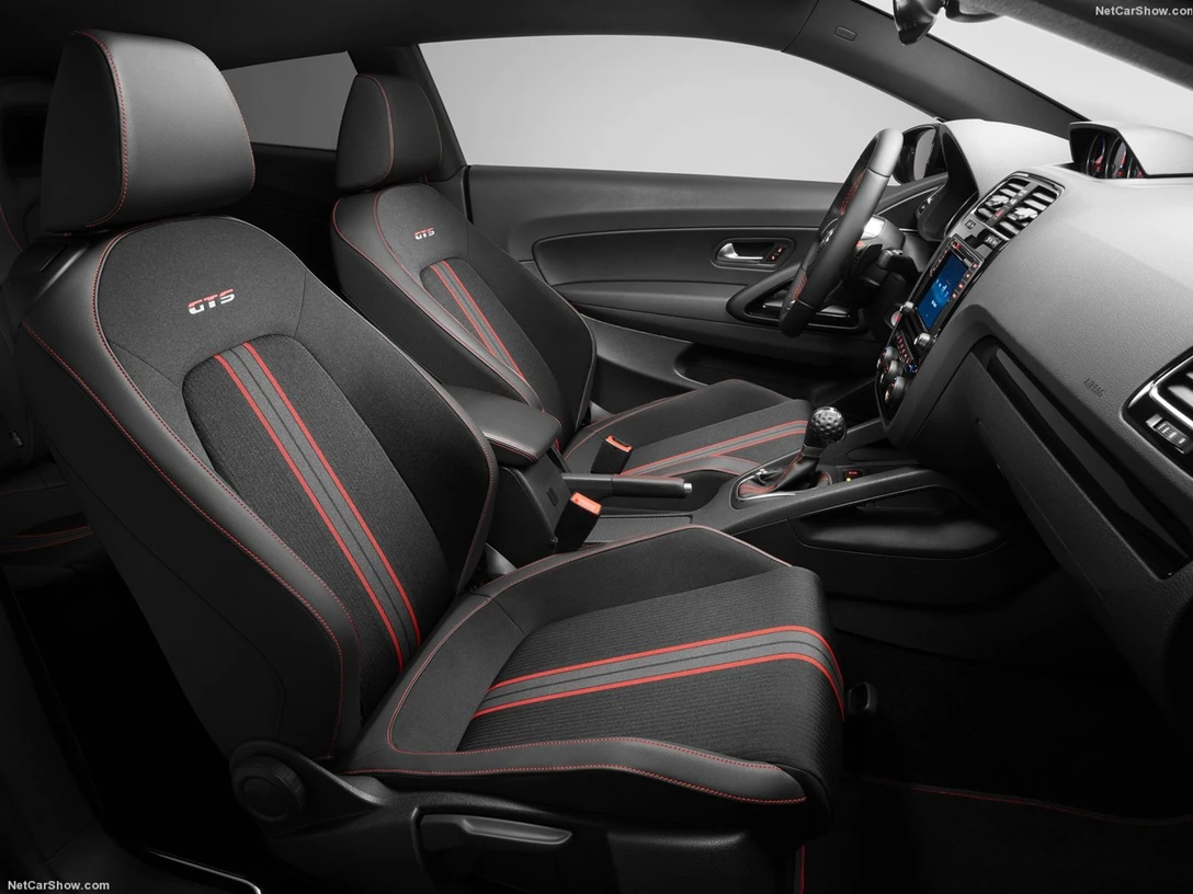 1589244-Volkswagen-Scirocco 6.jpg