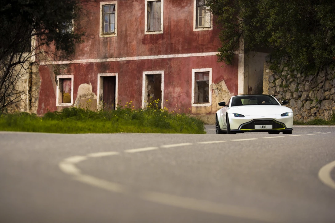 1599139-אסטון מרטין ואנטג מבחן דרכים השקה (39).jpg