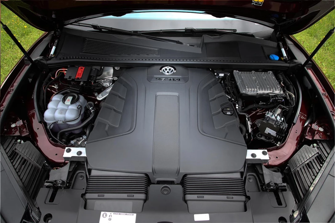 1595803-פולקסווגן טוארג - מבחן דרכים (השקה) (9).jpg