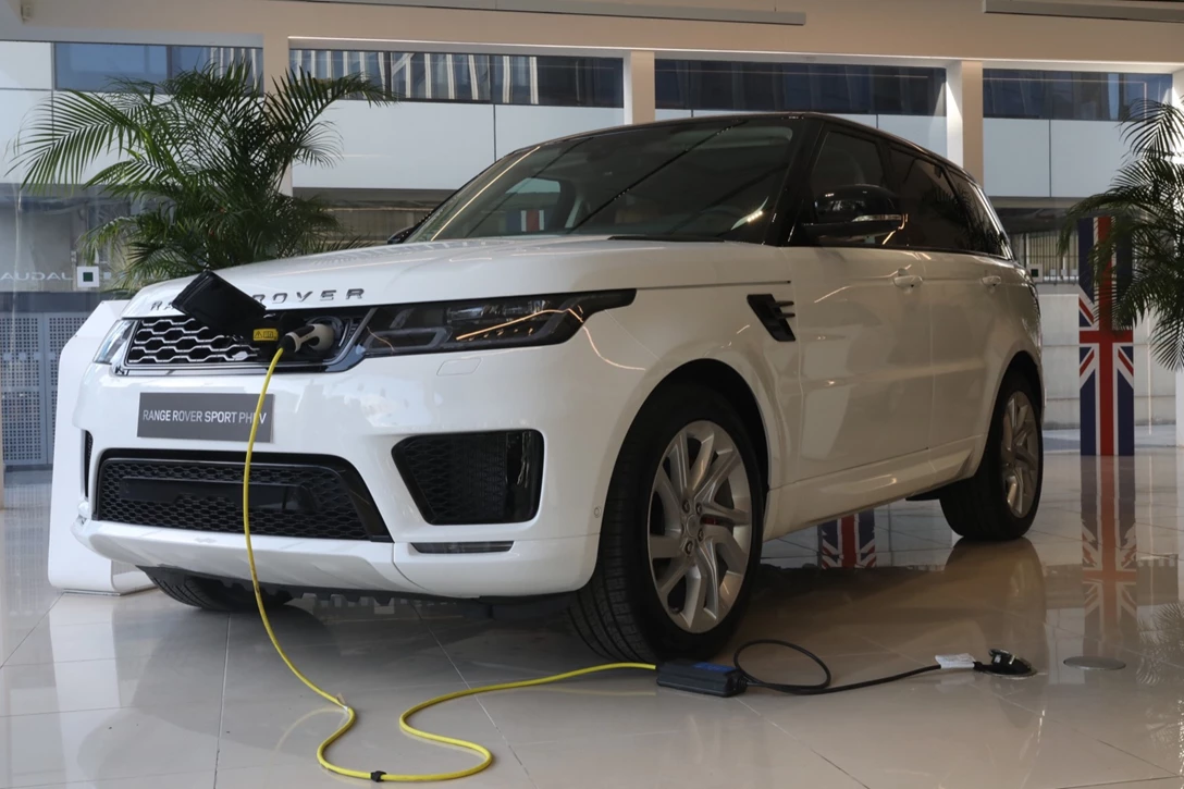 1637377-המזרח משיקה משפחת פלאג אין של לנד רובר, צילום רונן טופלברג (29).JPG