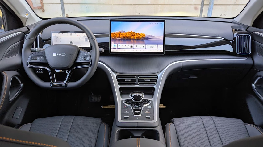 BYD סיליון 5 תא נוסעים