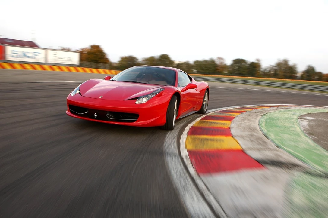 פרארי 458 איטליה