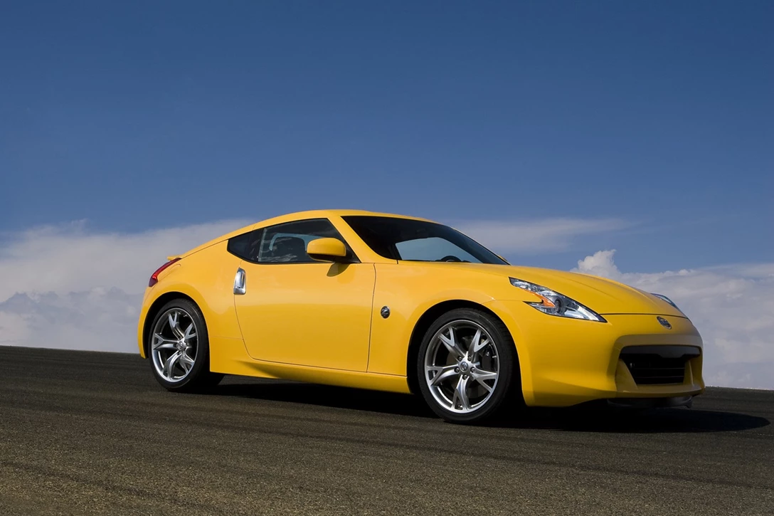 ניסאן 370Z