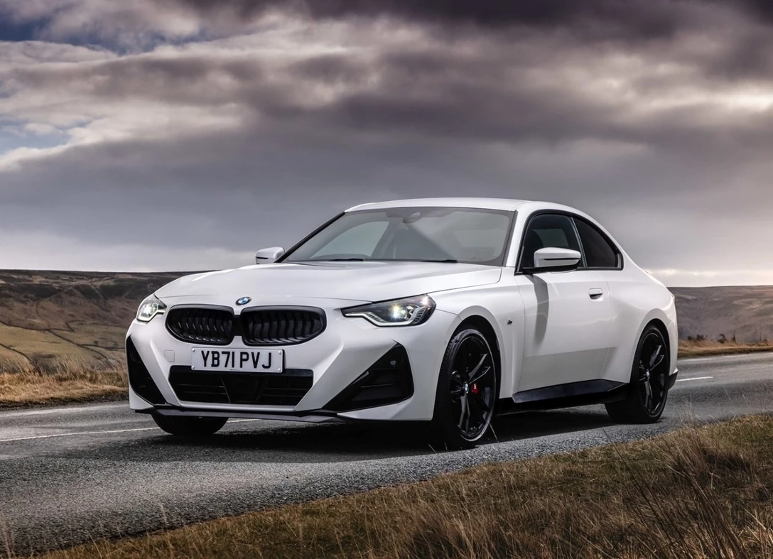 1663349-BMW-2-Series_Coupe-2022-01.jpg