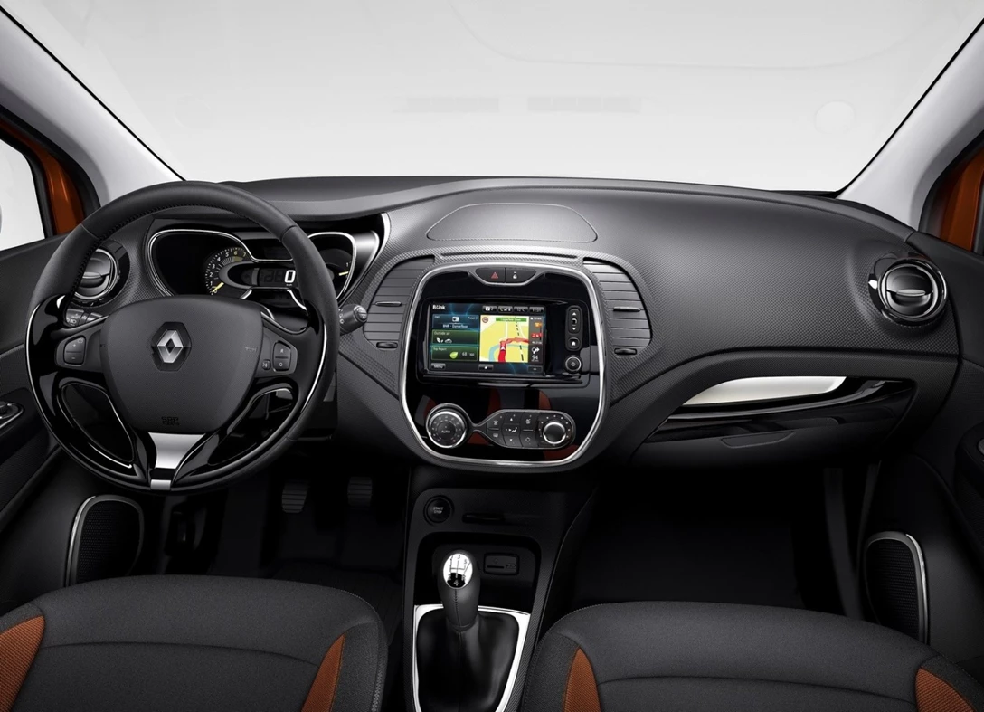 1647881-Renault-Captur-2016-05.jpg