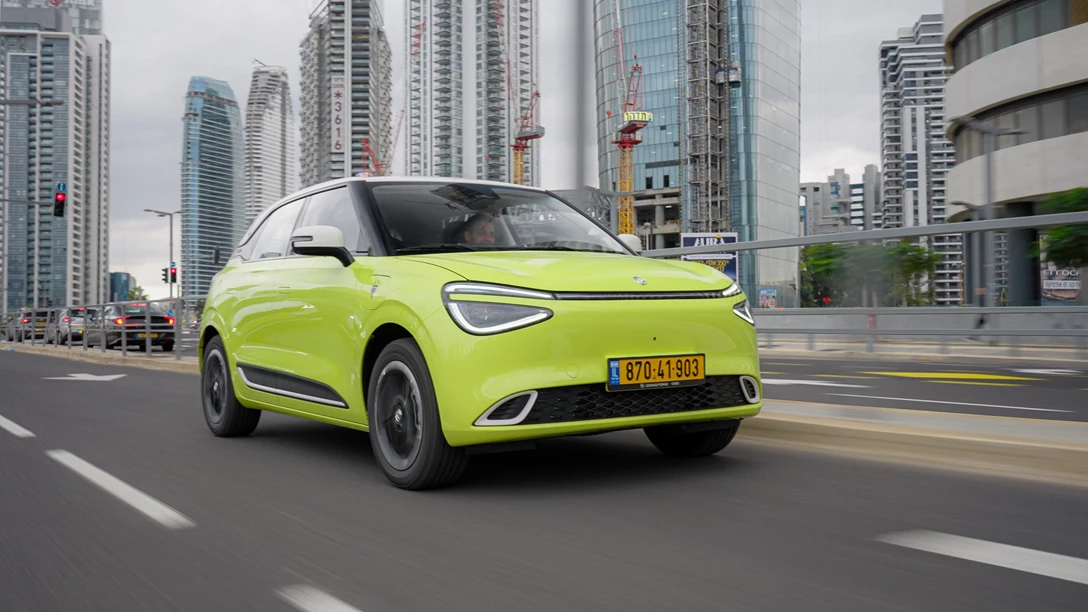 1704512-Copy of Dongfeng BOX 2024.00_27_53_08.Still030.jpg