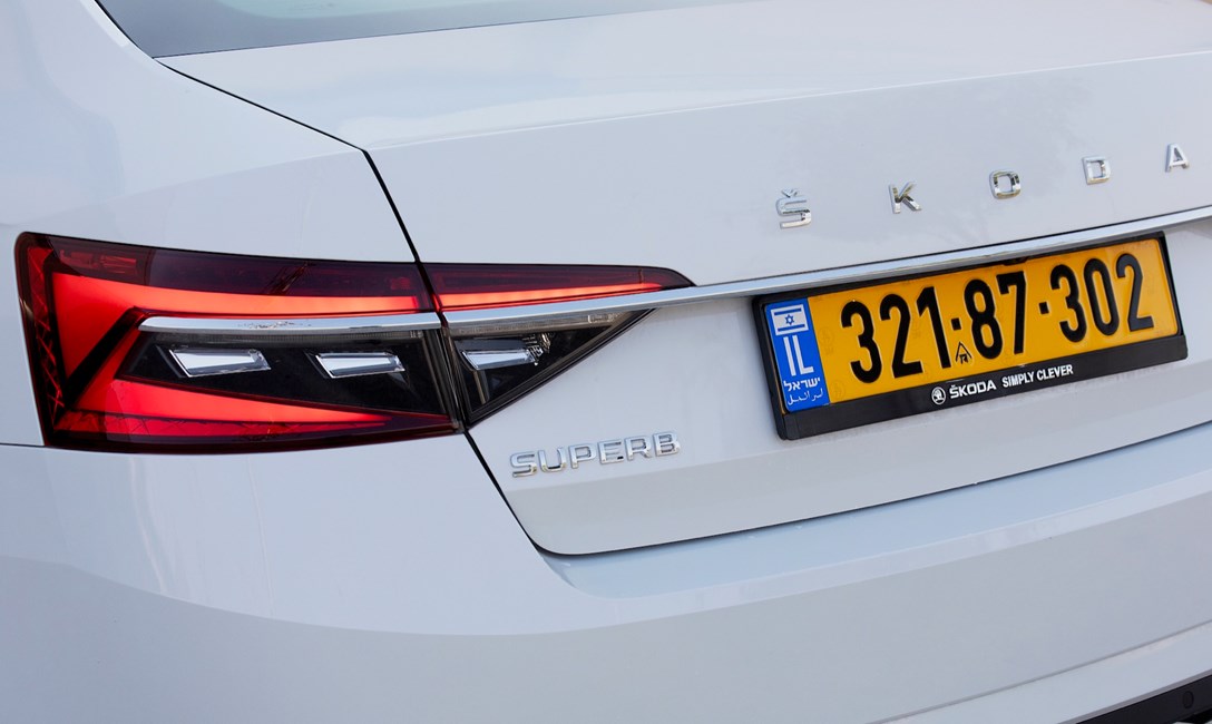 1638764-סונטה מול סופרב - 4.jpeg